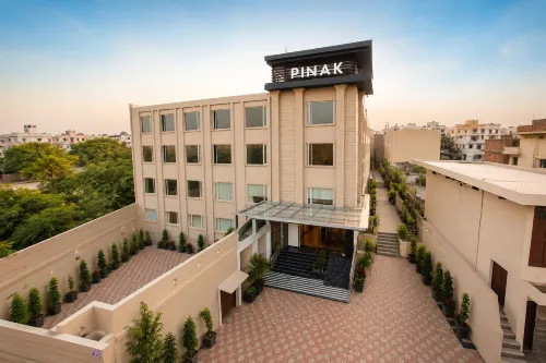 Hotel Pinak - boutique