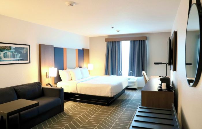 La Quinta Inn & Suites by Wyndham Auburn