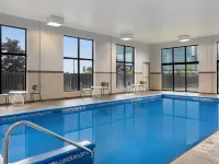 Spark by Hilton Montreal Brossard Hotels near Biosphere