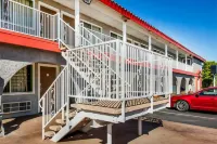 Hotel Europa Ridgecrest - 2-stjärniga