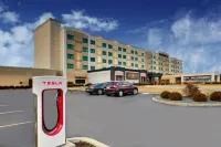 DoubleTree by Hilton Mt. Vernon - parking