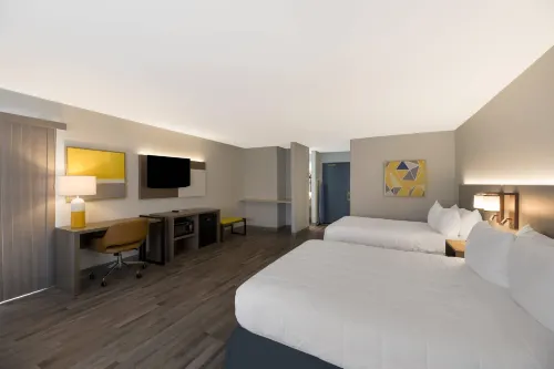 Quality Inn & Suites - parking