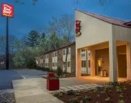 Red Roof Plus+ South Deerfield - Amherst - acceptant les animaux