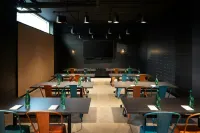 โมกซี่ ฮาลิแฟกซ์ ดาวน์ทาวน์ - สัตว์เลี้ยง