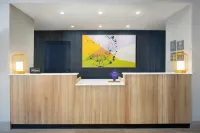 Spark by Hilton Brockville - parking