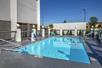 Hampton Inn Tullahoma - Swimmingpools