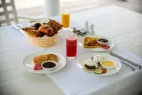Diamonds Thudufushi Maldives Resort & SPA - breakfast
