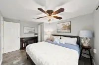 Palms Paradise. Pool. Waterfront. Near Space Coast Beaches. - Wifi