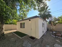 Newly Renovated Casita in Mesa, King-Sized Bed and Lightening Fast WiFi - บังกะโล