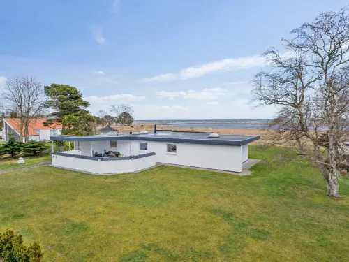 "Helja" - 125m from the Sea - 3-Star