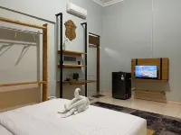 Omah Tentrem By Slow Living - parking