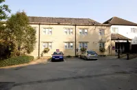 Premier Inn Stroud - Parkplatz
