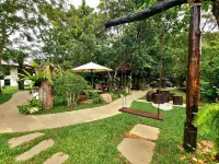 Phnom Tbeng Resort - parkir