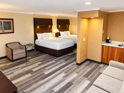 Sturgis Lodge and Suites - 2 звезды