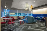 Tru by Hilton Cleveland Midtown - Parkplatz