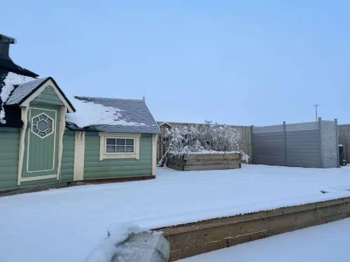 Cottage Sleeps 6 With Hot Tub and Bbq Hut - Wifi