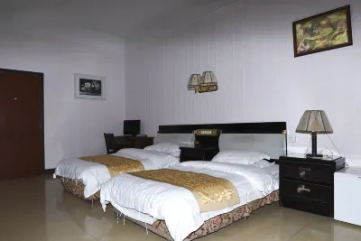 Gaochun Fuyuan Hotel Hotels near Phoenix Never-Night City