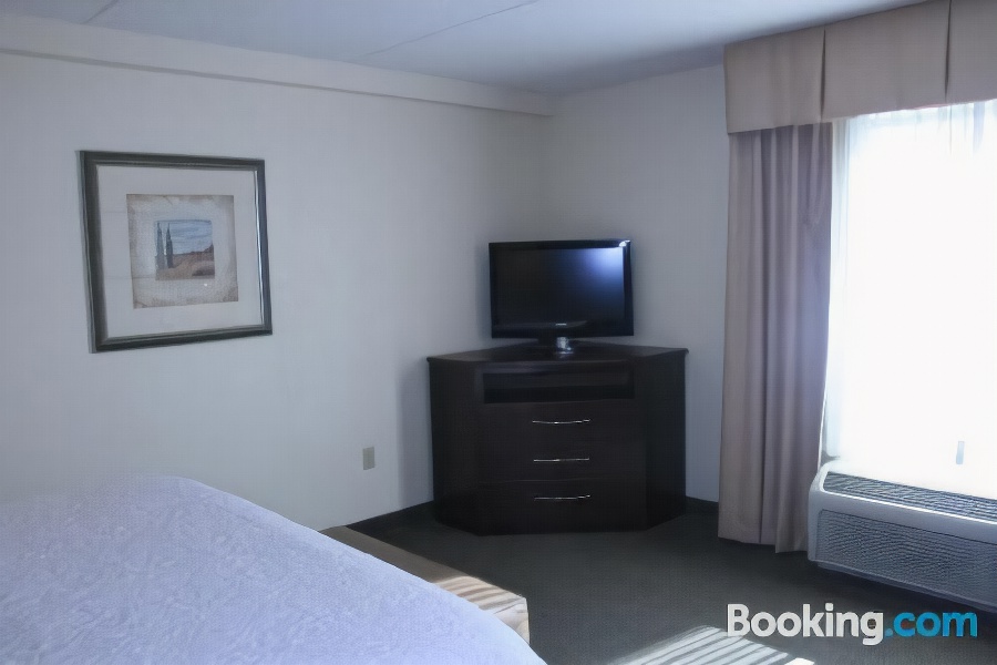 Hampton Inn & Suites Lino Lakes