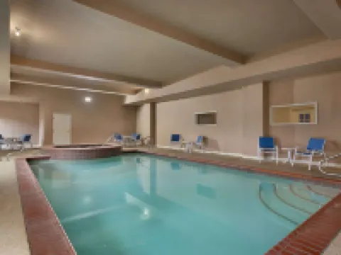 La Quinta Inn & Suites by Wyndham I-20 Longview South Hotels in Longview