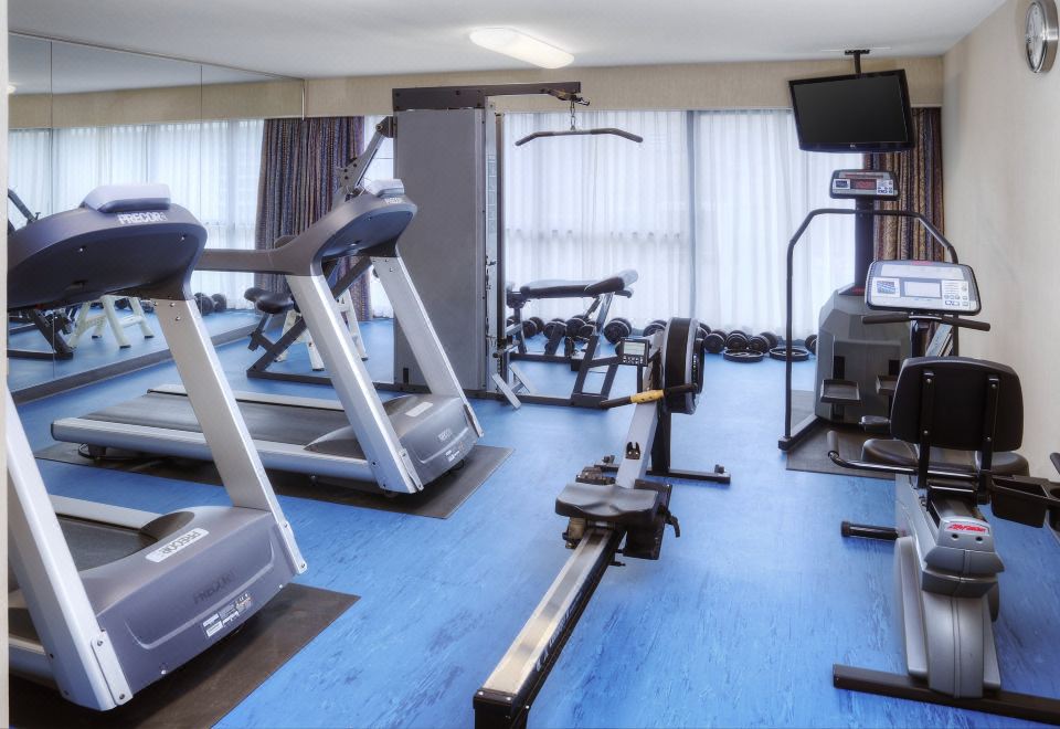 3. 홀리데이 인 토..