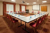 Holiday Inn Express & Suites Detroit - Utica Hotels in Utica