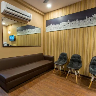 Hotel Park Victoria Hotels near St. Xavier's College