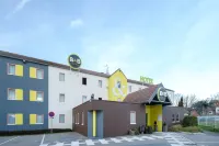 B&B Hotel Calais Centre St Pierre Hotels in Guines