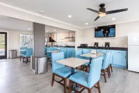 Days Inn by Wyndham Red Bluff - Desayuno