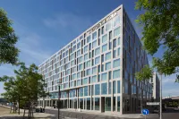 Steigenberger Hotel am Kanzleramt Hotels near Amateurstadion Berlin
