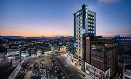 Gangneung Tourist Hotel - Housity