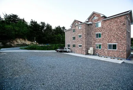 Samcheok Rainbow Pension