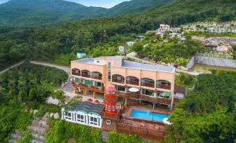 Ganghwado Sea ELF Pension