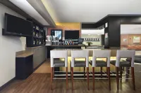 Holiday Inn & Suites ANAHEIM (1 BLK/DISNEYLAND®) by IHG - Quầy bar