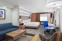Holiday Inn Express & Suites Nearest Universal Orlando