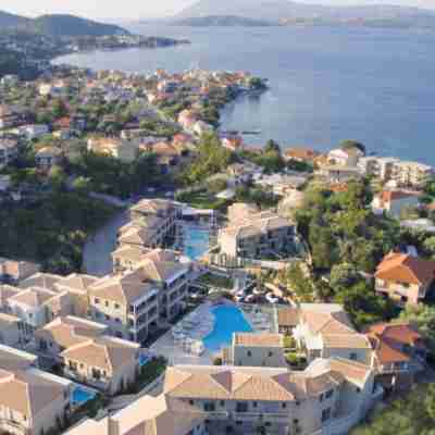 Crystal Waters Hotel Exterior