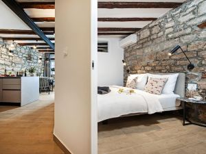 Dal Pescatore - Apartment with Patio in Old Town