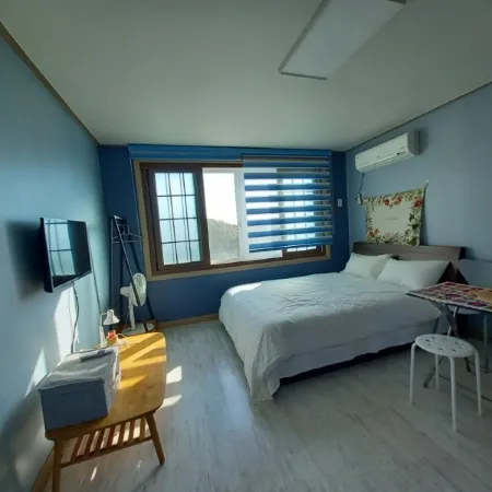 Seogwipo Olle Bridge House Pension Отели рядом с достопримечательностью «Дельфинарий Marine Park»