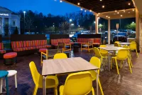 Home2 Suites by Hilton Charlotte Mooresville - breakfast