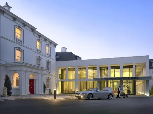 Rochestown Park Hotel & Leisure Centre - Quầy Bar