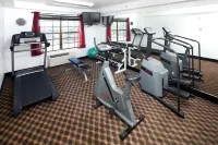 Red Lion Inn & Suites Auburn - Gym