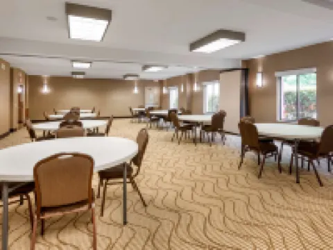 Comfort Inn & Suites Canton Riverstone Area Hotels in Canton