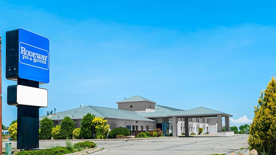 Rodeway Inn & Suites