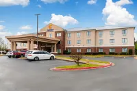 Comfort Inn & Suites Pine Bluff Hôtels à proximité de : Université de l'Arkansas à Pine Bluff