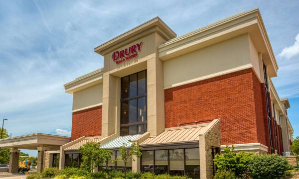 Drury Inn & Suites St. Louis Fairview Heights