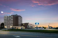 Crowne Plaza SAINT JOHN HARBOUR VIEW Các khách sạn gần University of New Brunswick Saint John
