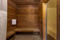 Harbor Lite Lodge