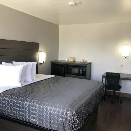 Americas Best Value Inn & Suites San Antonio Arena District Отели рядом с достопримечательностью «Стадион «AT&T-центр»»