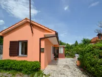 Franjo Hotels in Opric
