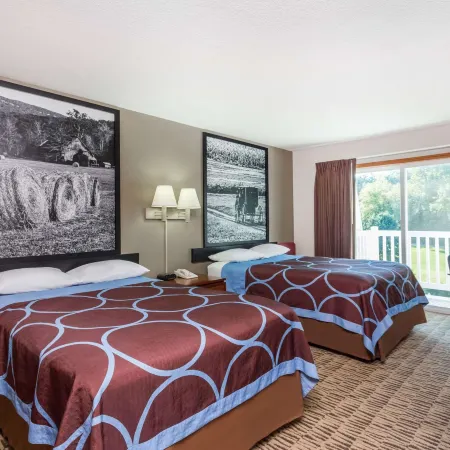 Super 8 by Wyndham Platteville