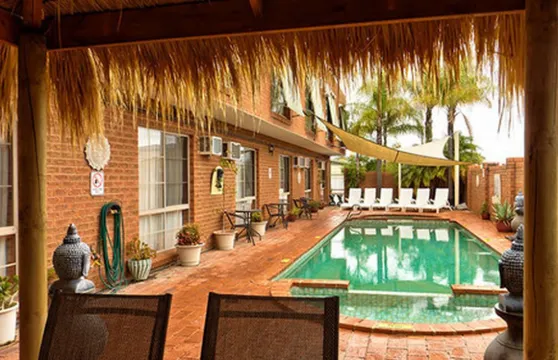 亞勒旺加中央汽車旅館